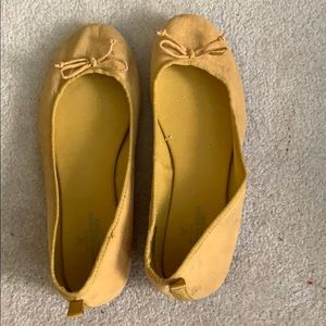 Yellow American Eagle Flats